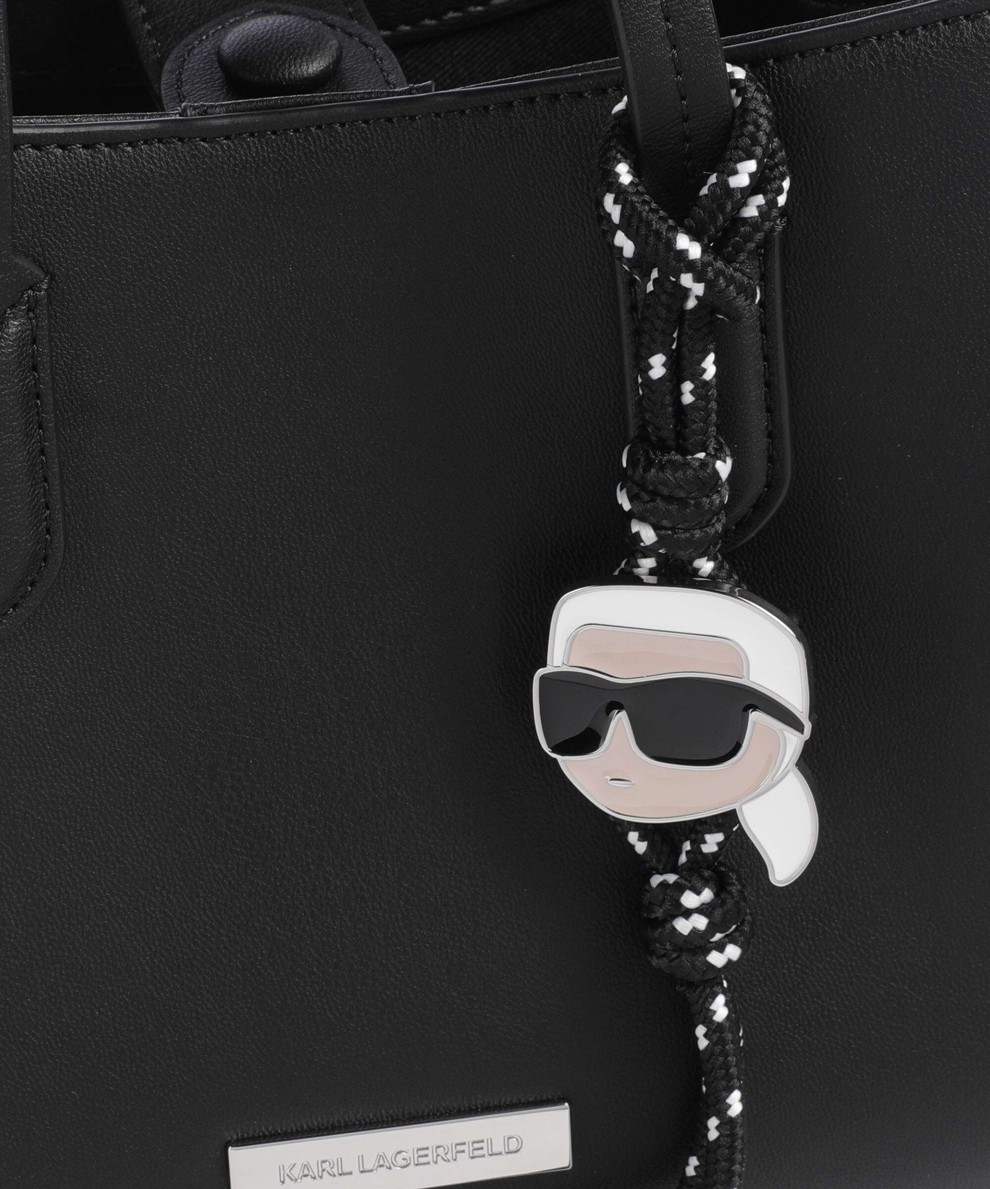 Miniature 4